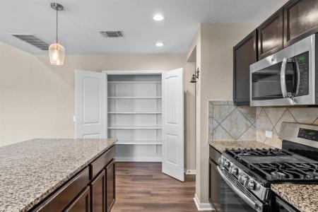900 Canvasback Creek DR, Leander, 得克萨斯州 78641, 美国