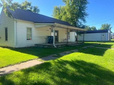 210 S 2nd St, Browning, Missouri 64630, USA