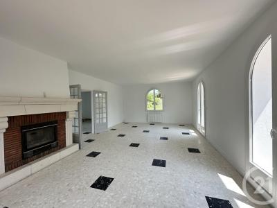 Chateauneuf Sur Loire, Centro 45110, Francia