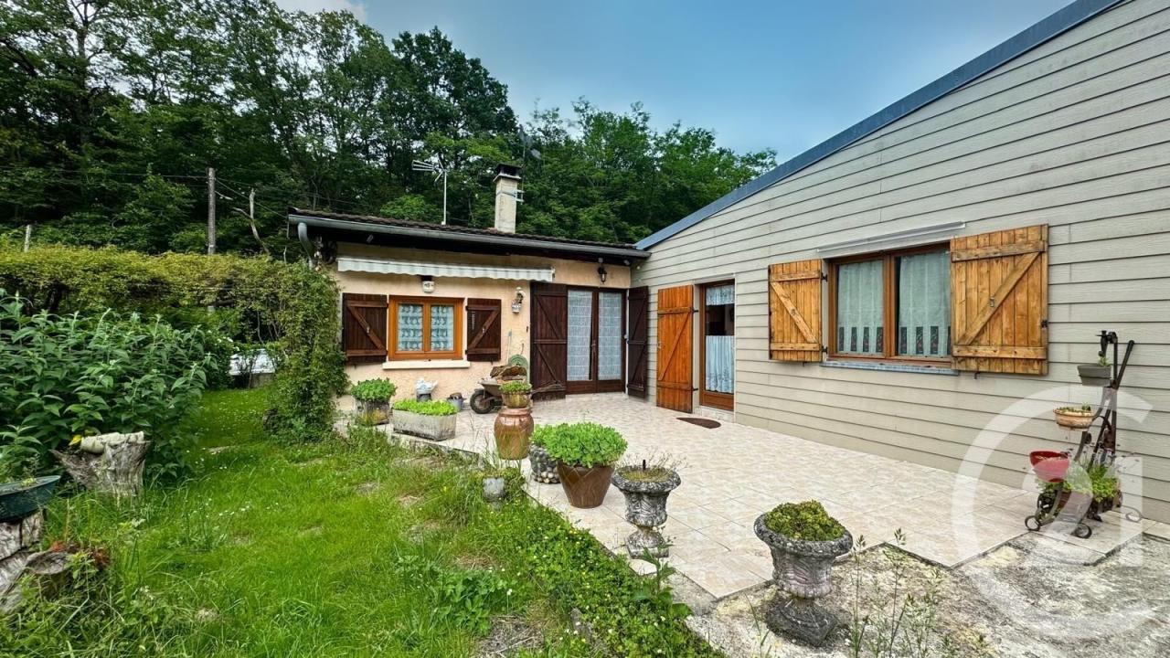 Dixmont, Bourgogne 89500, アキタン