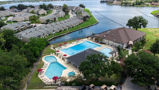 17 April Point Drive N , Montgomery, Texas 77356, USA