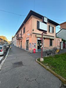 Via Roma, Magenta, Lombardia 20013, Italy