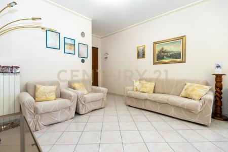 Via Trieste, Belpasso, Sicilia 95032, イタリア