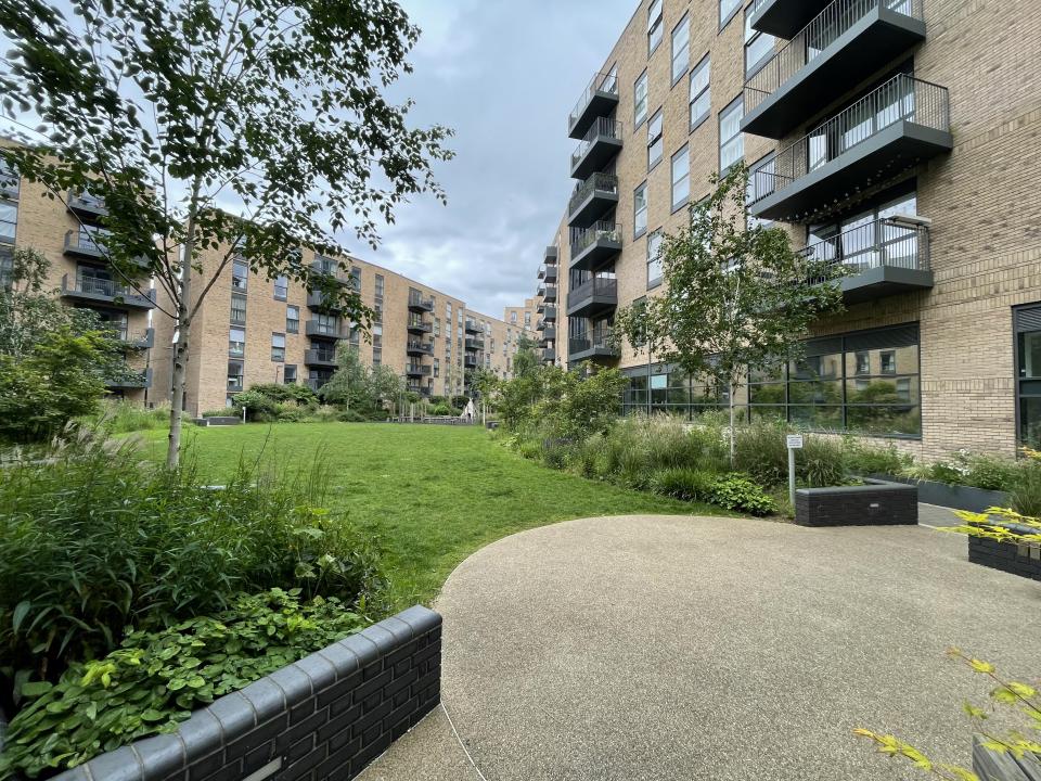Lyon Road, HARROW, United Kingdom