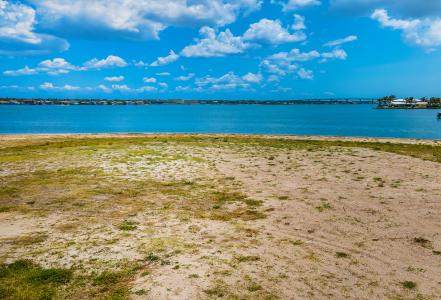 232 Howard Dr, Belleair Beach, Florida 33786