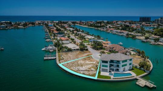 232 Howard Dr, Belleair Beach, Florida 33786