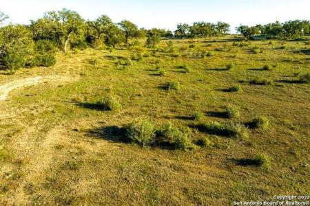 5548 N Us Highway 281, Blanco, Texas 78606