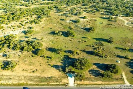 5548 N Us Highway 281, Blanco, Texas 78606