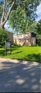 1867 SPRUCE HILL ROAD, Pickering, Ontario L1V 1S6, Canada