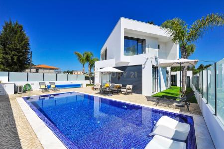 Almada, Setúbal 2820-112, Portugal