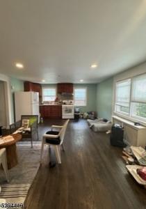 619 Cora Pl B, Rahway City, NJ 07065-3726, USA