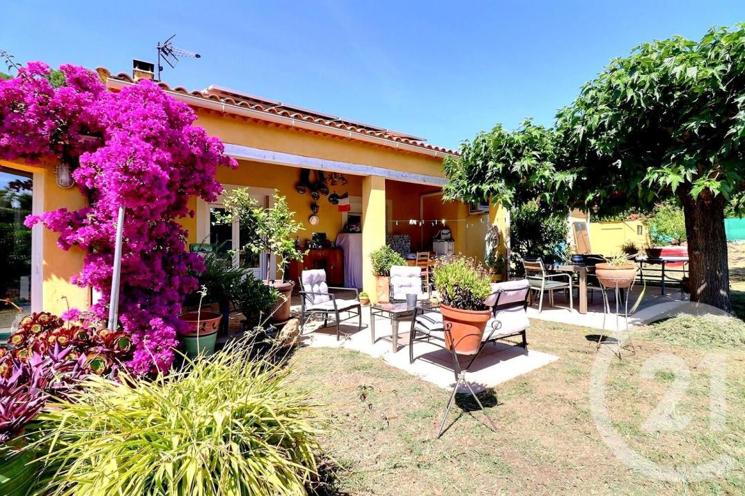 Roquebrune Sur Argens, Provence-Alpes-Côte D'Azur 83520, アキタン