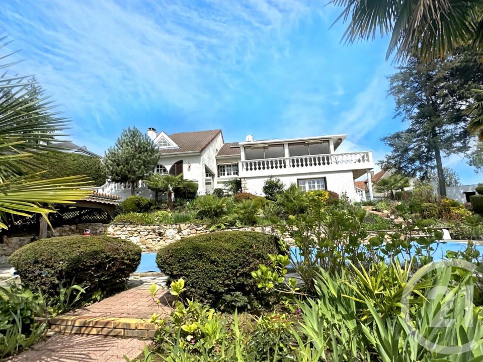 Maurecourt, Île-de-France 78780, France