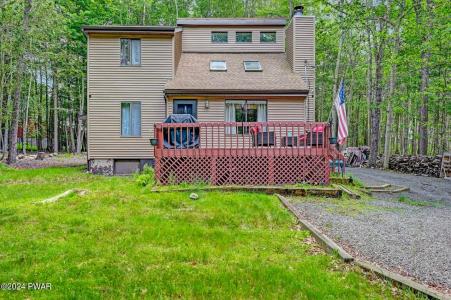 72 E Creek View Drive, Gouldsboro, Pennsylvania 18424, USA