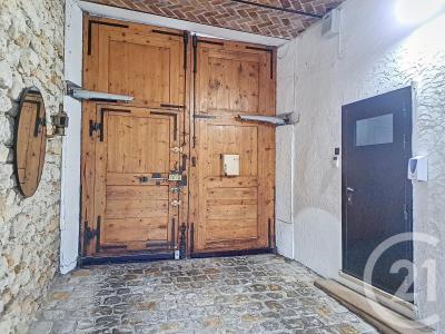 Melun, Île-de-France 77000, France