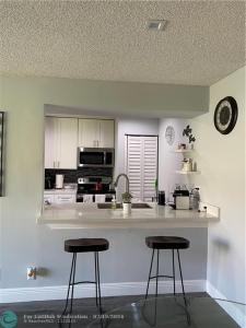 401 SW 86th Ave 103, Pembroke Pines, Florida 33025