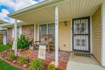 504 RUTH Drive, Avondale, Louisiana 70094