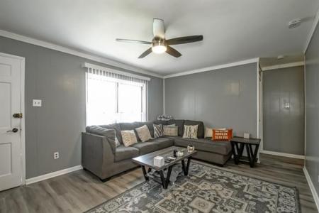 504 RUTH Drive, Avondale, Louisiana 70094