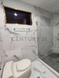 calle principal casas bote en alquiler, Lechería, Anzoategui 6016, فنزويلا