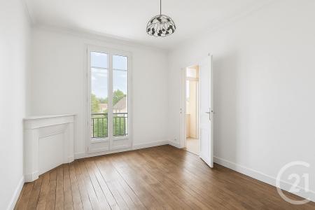 Suresnes, Île-de-France 92150, فرنسا