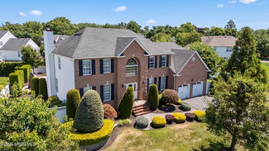 43 Shawnee Way, Morganville, NJ 07751, USA