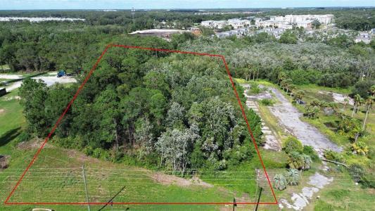 4545 W Irlo Bronson Memorial Highway, KISSIMMEE, Floride 34746, États-Unis