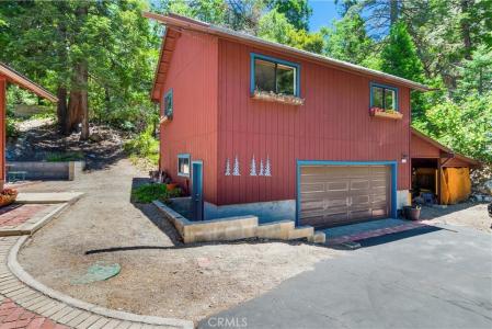 9339 Wood Road, Forest Falls, Califórnia 92339, Estados Unidos