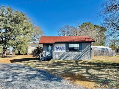 202 Hamilton, Linden, Texas 75563