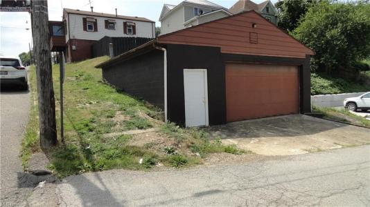 265 Indiana Ave., Chester, Virginie Occidentale 26034, États-Unis