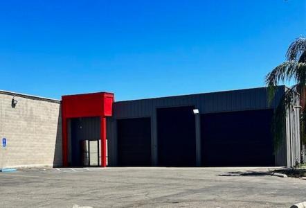 1109 E Main Street, Visalia, California 93277, USA