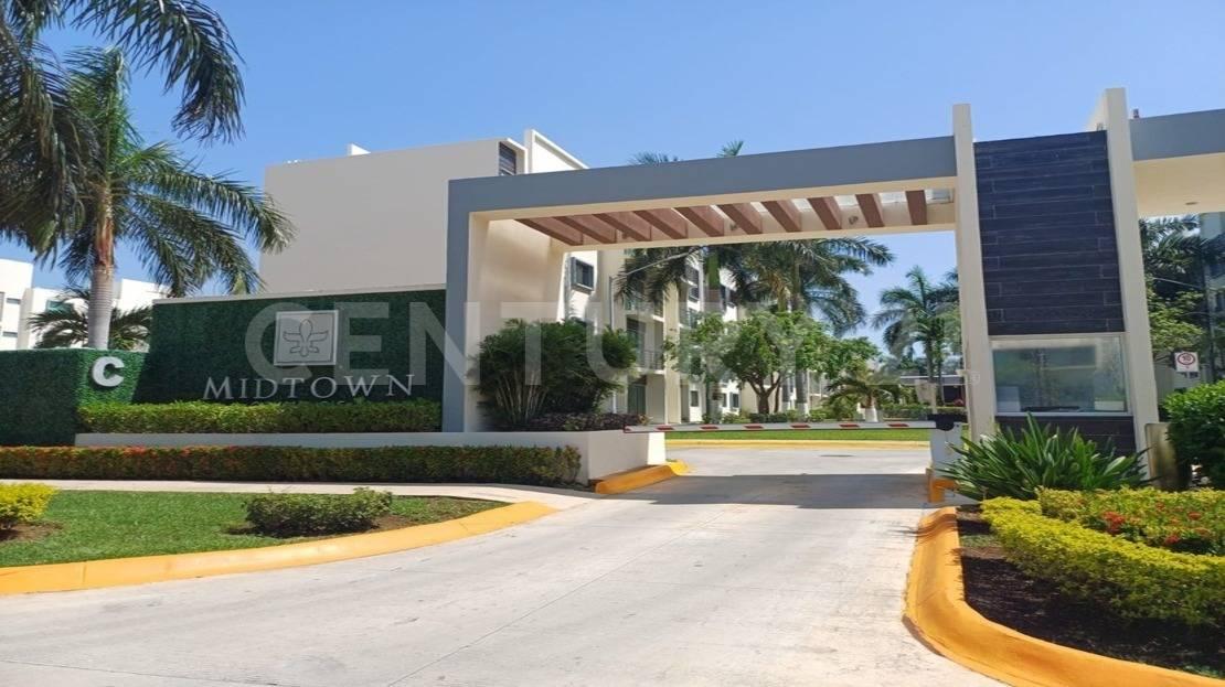 MIDTOWN LONG ISLAND CANCUN, SUPERMANZANA 329 ,, Cancún/Benito Juárez, Кинтана-Роо 77500, Мексика