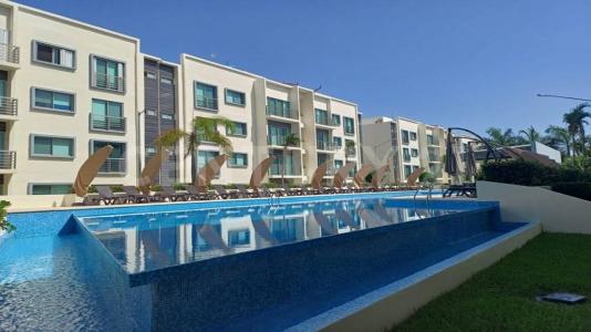 MIDTOWN LONG ISLAND CANCUN, SUPERMANZANA 329 ,, Cancún/Benito Juárez, Кинтана-Роо 77500, Мексика