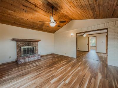 213 N Shore Drive, Russellville, Arkansas 72802, États-Unis