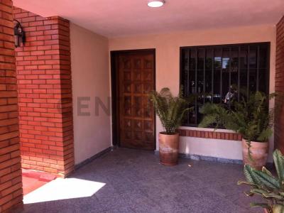 Carios entre Bartolome y Luis Bolaños 690, Vista Alegre, Asunción 00001, Парагвай