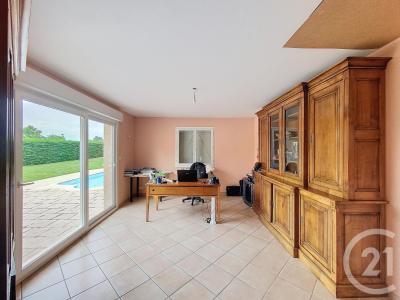 Cognat Lyonne, Auvergne 03110, Frankreich