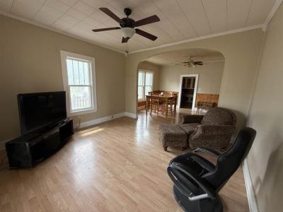 304 6th Avenue, Edgemont, Dakota Del Sur 57735, Estados Unidos