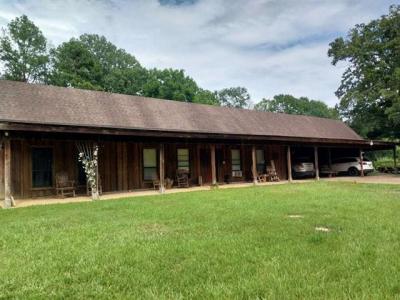 182 W BRYANT Street, Center Point, Louisiana 71323, USA