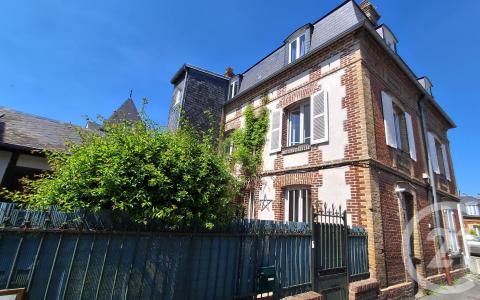 Pont L Eveque, Basse-Normandie 14130, Francia