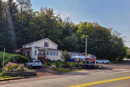 121-125 Rue Principale O., Sainte-Anne-de-la-Rochelle, Quebec J0E 2B0, Canada