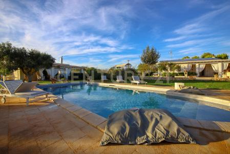 Carovigno, Puglia 72012, İtalya