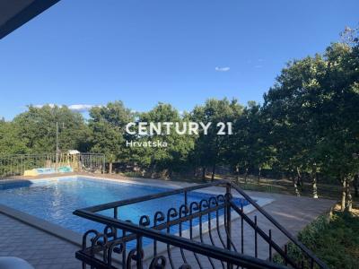 perini, Sveti Lovreč, Istarska Županija 52448, Croazia