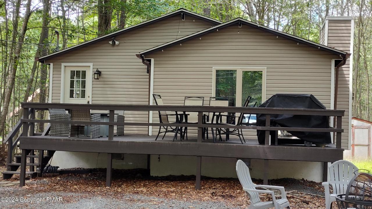 321 Stroud Court, Pocono Lake, Pensylwania 18347, USA