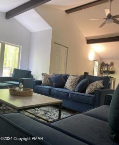 321 Stroud Court, Pocono Lake, Pensylwania 18347, USA