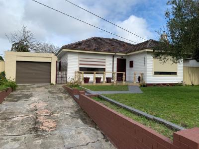 8 Maine Hey Crescent, Springvale, VIC 3171, Australia