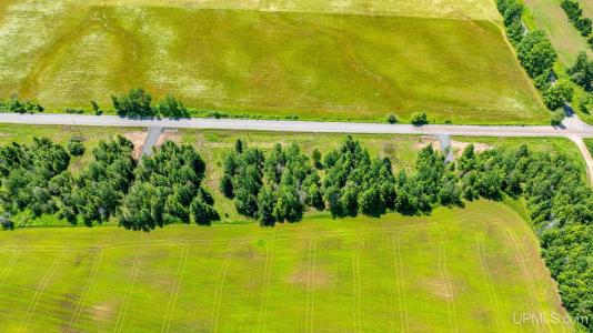TBD1 Upper Massie, Chassell, Michigan 49916