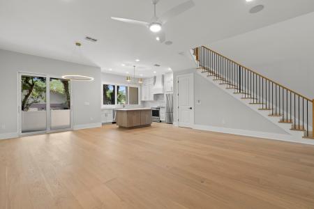 222 Hesperides St N, Tampa, Florida 33609, USA