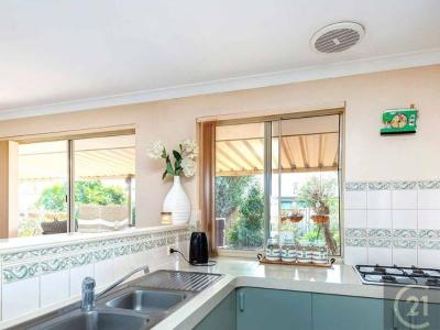2 Arabian Gardens, Eaton, WA 6232, Australien
