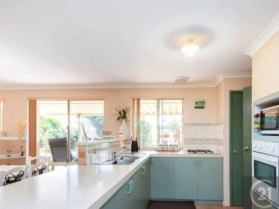 2 Arabian Gardens, Eaton, WA 6232, Australien