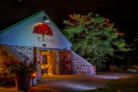 Dine In History- Iconic Restaurant Business for Sale, Philipsburg, סנט מארטן