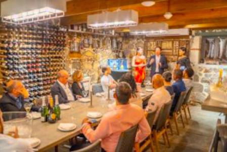 Dine In History- Iconic Restaurant Business for Sale, Philipsburg, סנט מארטן